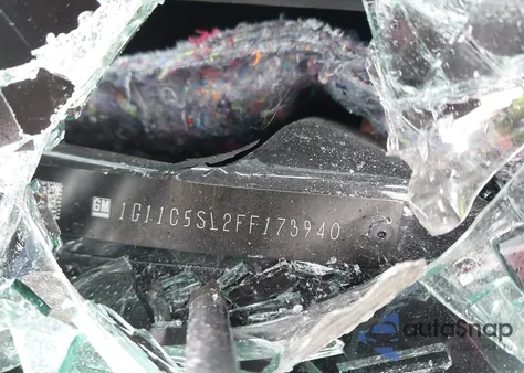 2015 Chevrolet Malibu 1Lt z USA, uszkodzony, nr VIN 1G11C5SL2FF173940